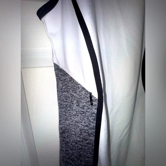 Athleta Running Wild Mesh Back White Heather Gray Tennis Dress Size XS. VGUC - Picture 9 of 12